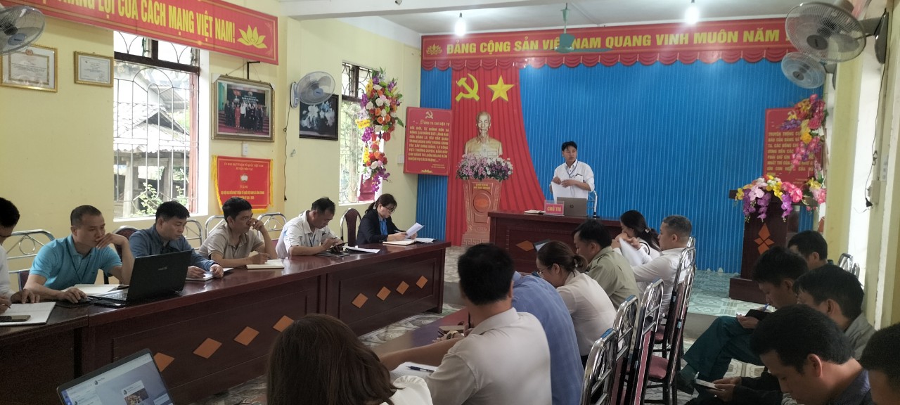 UBND xã Lũng Chinh tổ chức phiên họp thường kỳ tháng 4 năm 2024